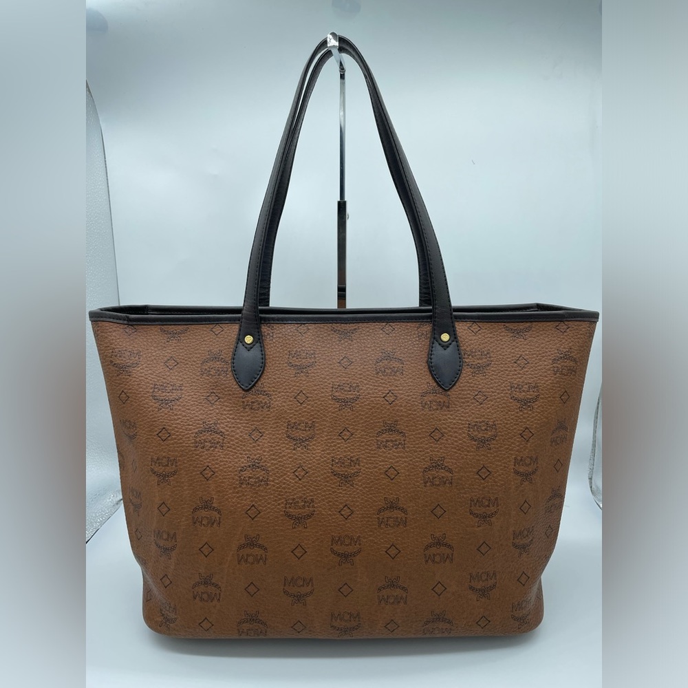 MCM
Visetos Dog Bone
Shopper Tote Brown - Picture 3 of 17